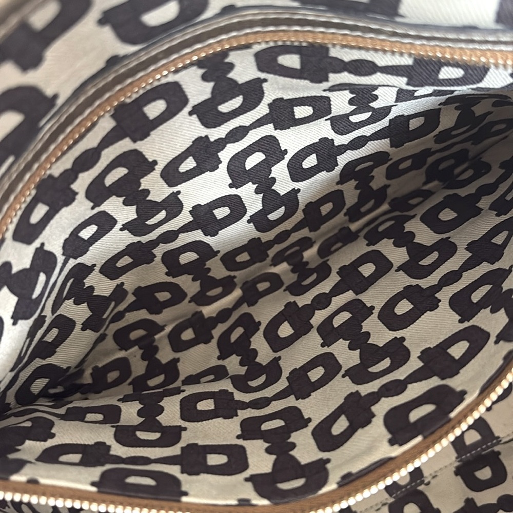 EUC [Gucci] Authenticated Monogram Canvas Jolicoeur Tote Handbag Beige w/ Gold - Picture 10 of 16